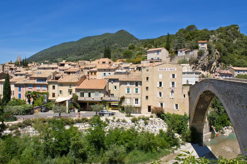 moulins-nyons