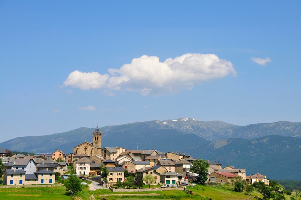 visiter-villages-les-angles